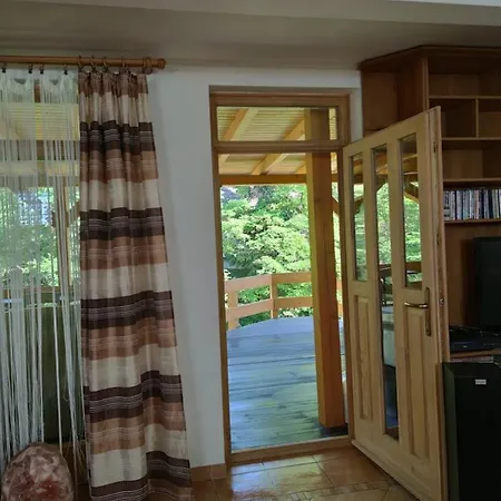 Malomkerek Vendeghaz 住宿加早餐酒店 Fertőboz